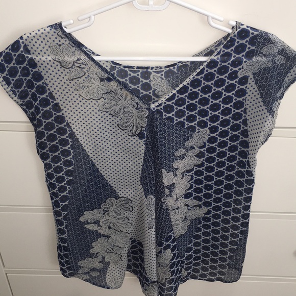 Sheer Outback Red Blue, White, and Black Shirt 🖤 - Picture 2 of 4